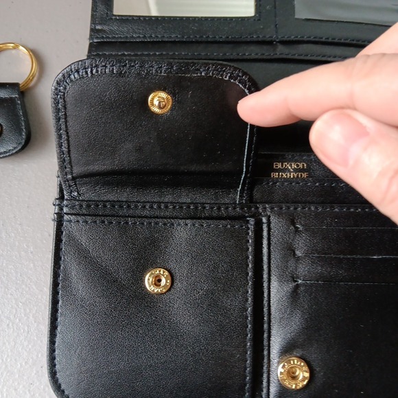 BUXTON BUXHYDE WOMEN'S BLACK WALLET Organizer NEW OLD STOCK Checkbook Key Chain - Picture 6 of 9
